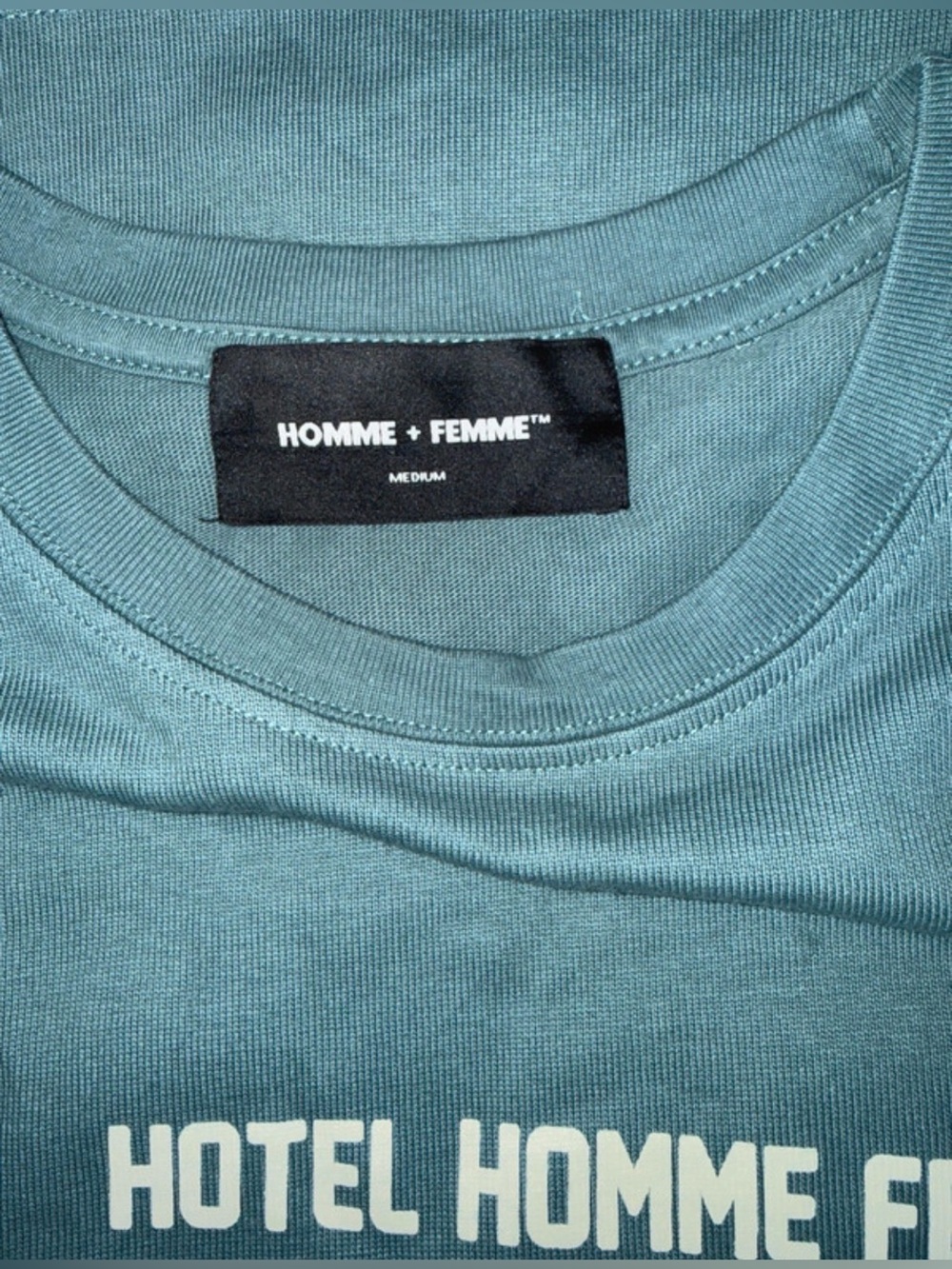 *141. Hotel Homme Femme Tee - Picture 6 of 7
